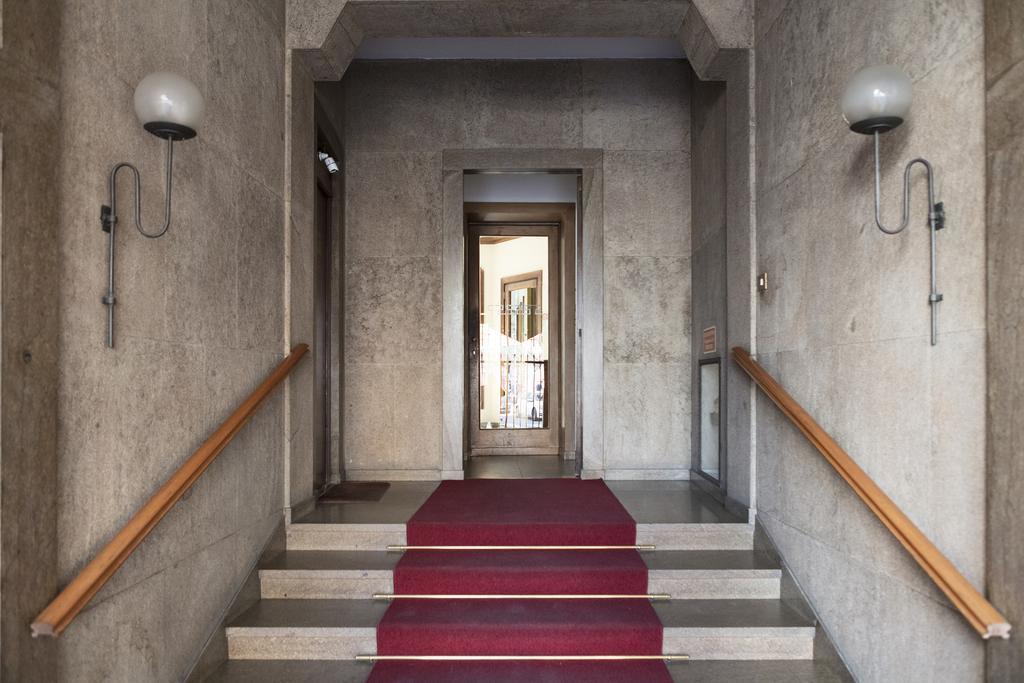 Heart Milan Apartments Duomo Sanbarnaba Exterior photo